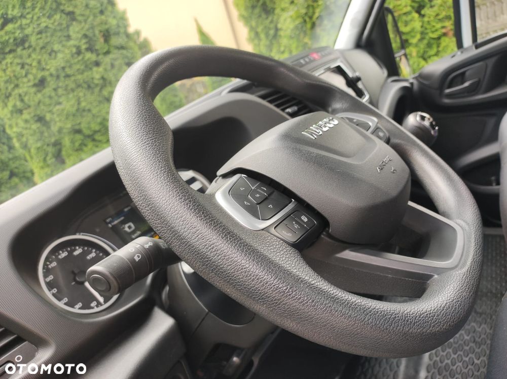 Iveco Daily - 12