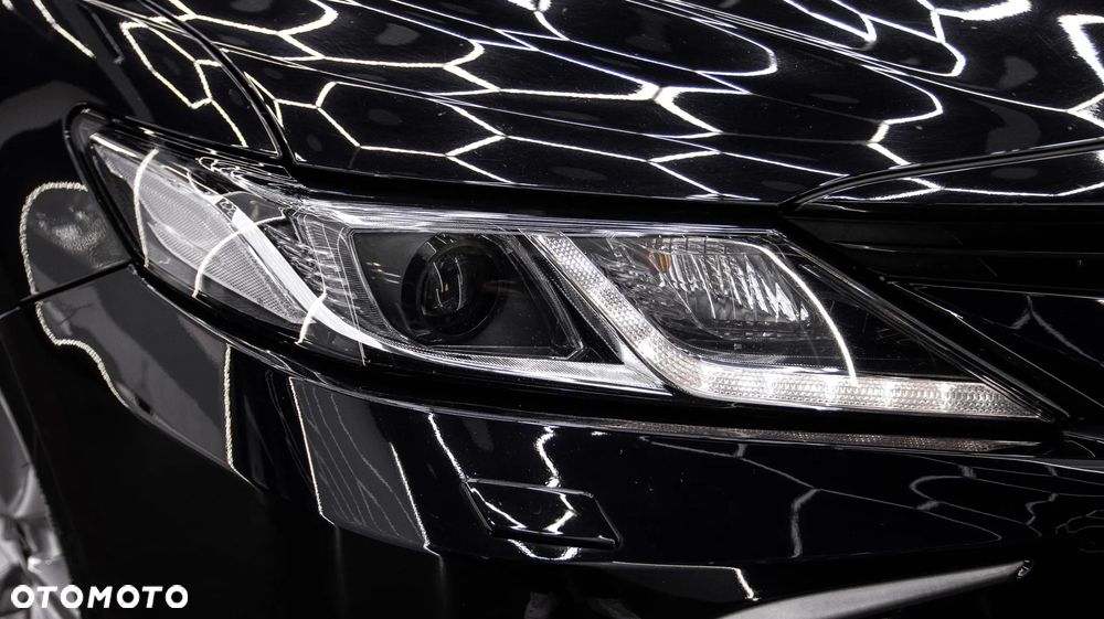Toyota Camry 2.5 Hybrid Comfort CVT - 10