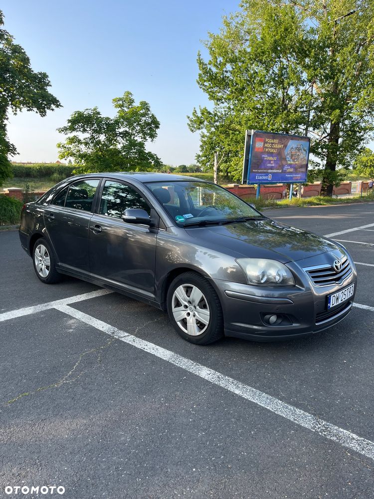 Toyota Avensis 2.0 D-4D Sol - 26