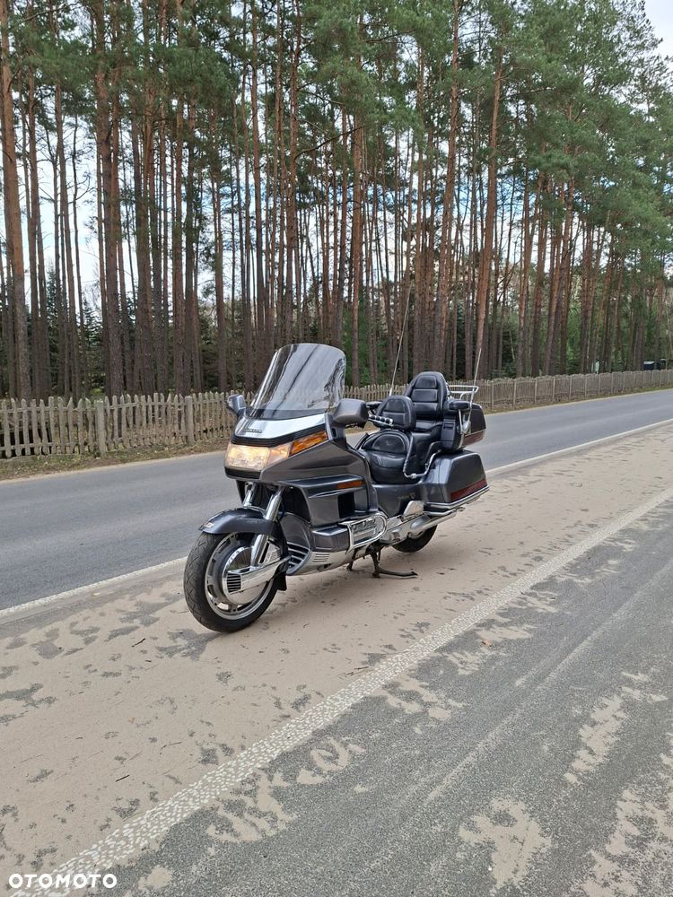 Honda GL - 19