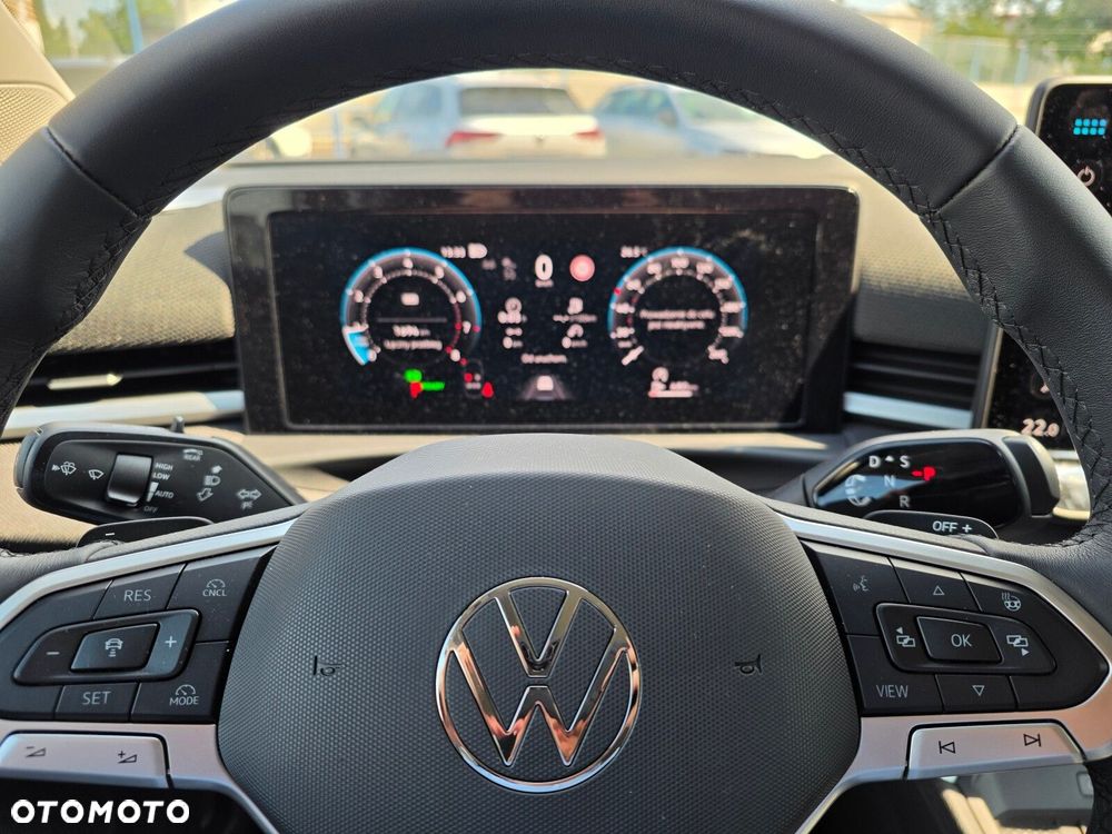 Volkswagen T-Roc - 19