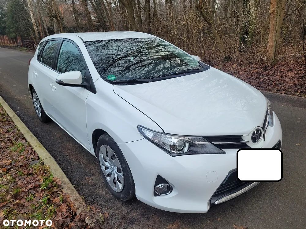 Toyota Auris 1.33 Dual-VVT-i Comfort - 1
