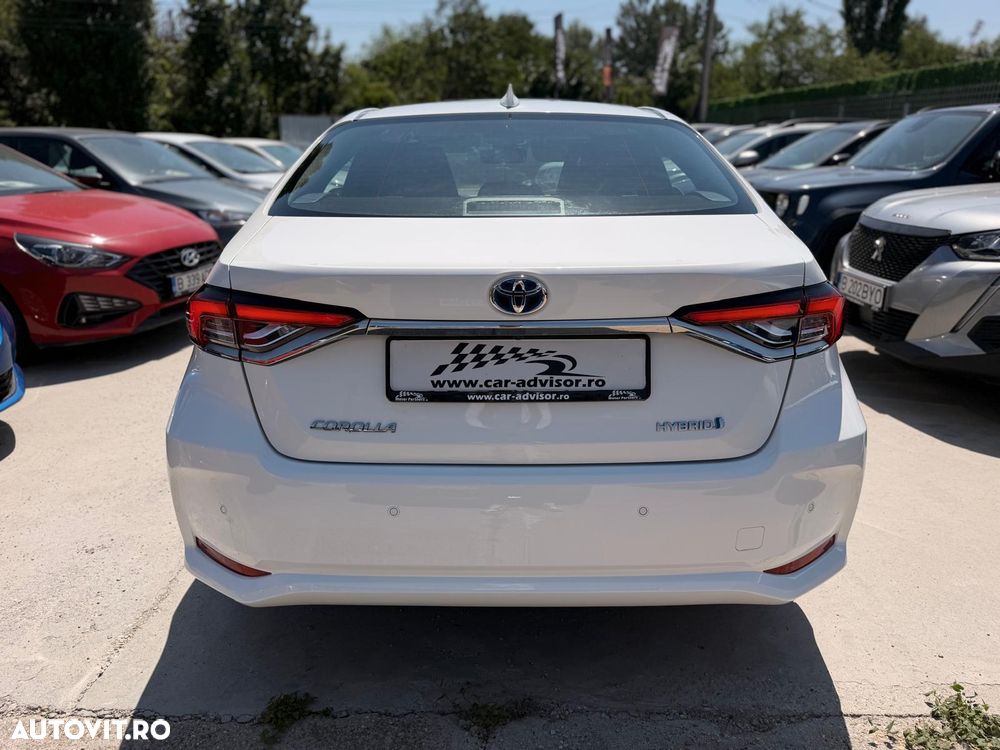 Toyota Corolla 1.8 HSD Dynamic - 8