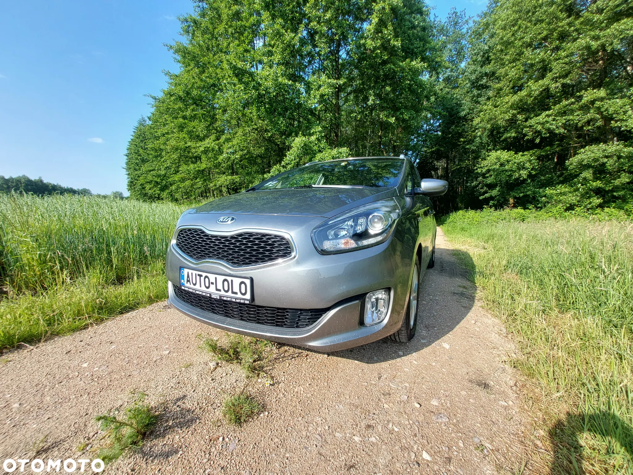 Kia Carens - 2