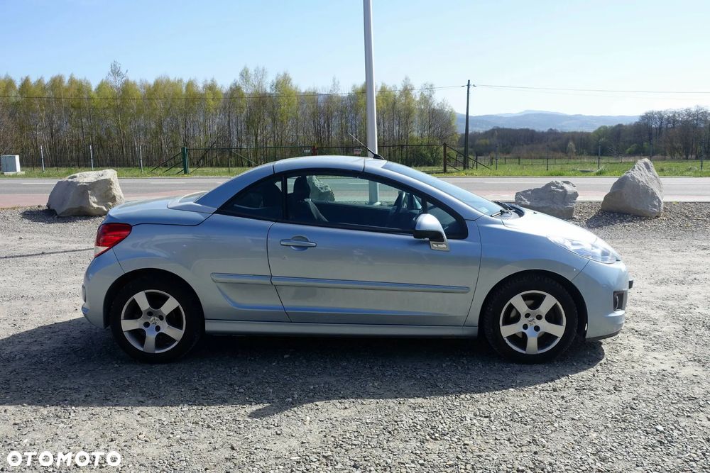 Peugeot 207 CC 120 VTi Active - 11