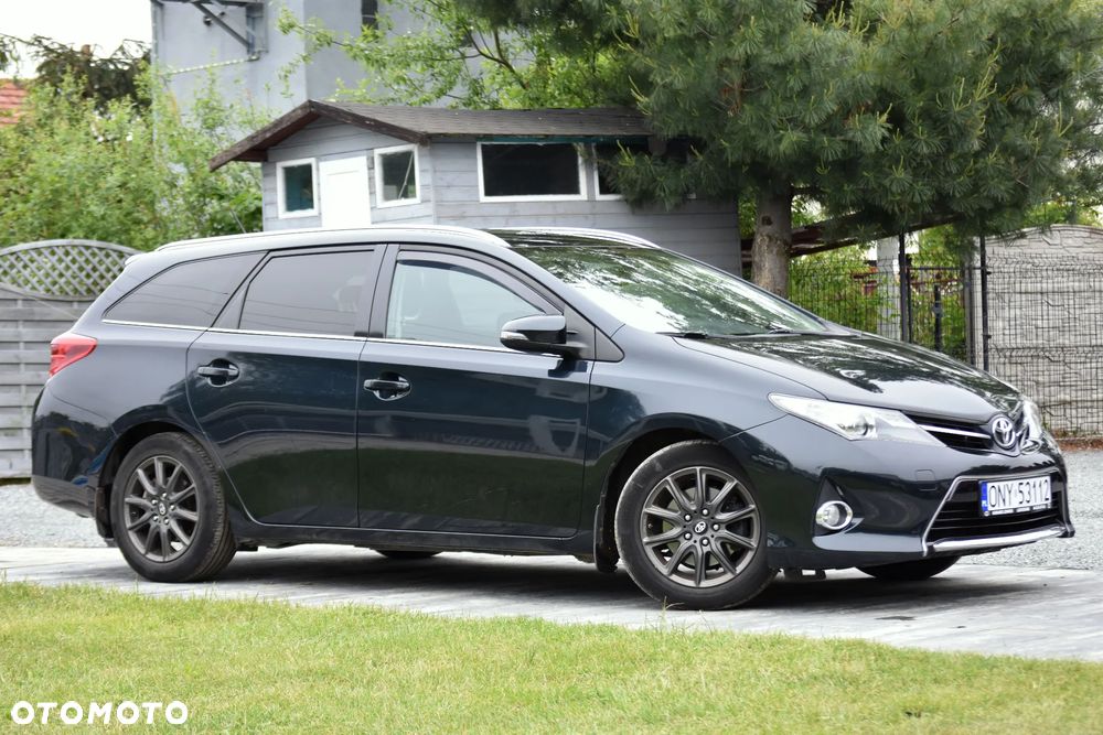 Toyota Auris 2.0 D-4D START Edition - 11