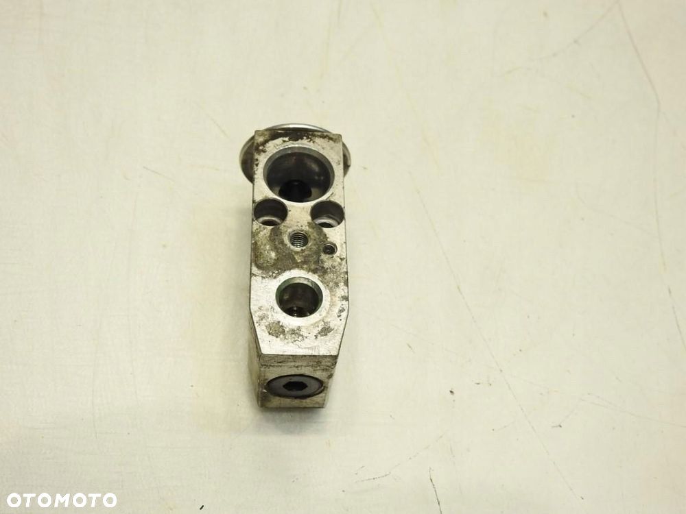 ZAWÓR ROZPRĘŻNY KLIMATYZACJI NISSAN MURANO Z51 - 3