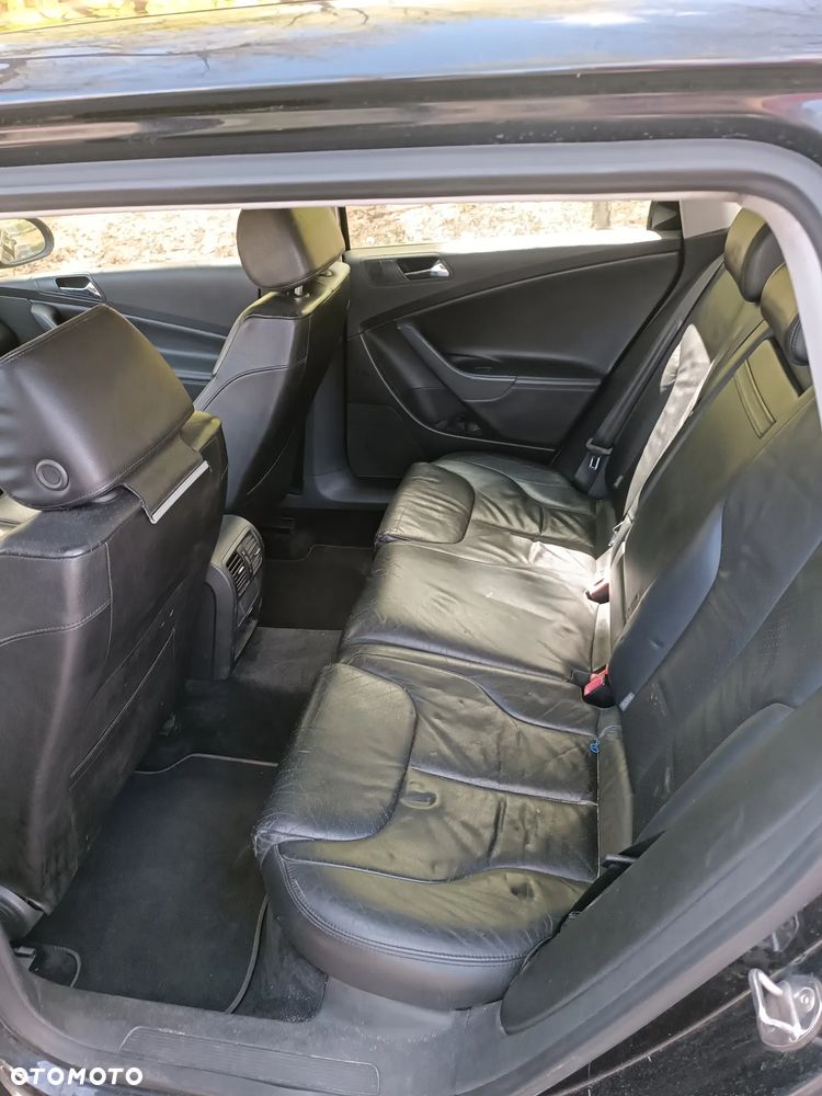 Volkswagen Passat Variant 2.0 TDI DPF Highline - 16