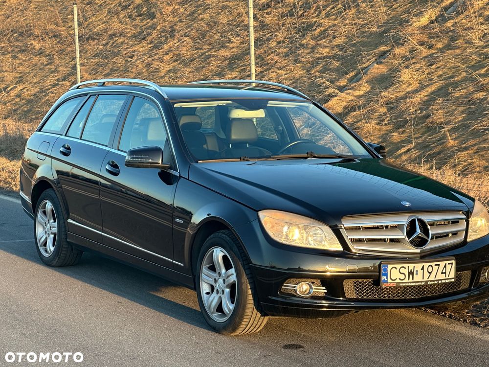 Mercedes-Benz Klasa C 180 K BlueEff Elegance - 2