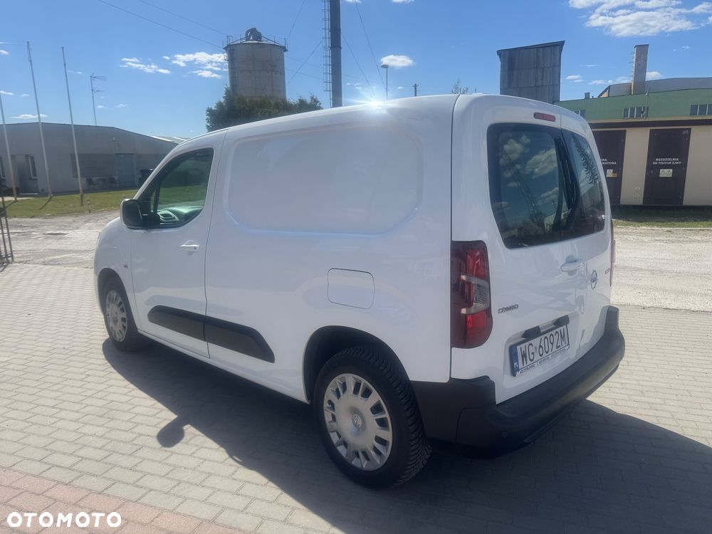 Opel COMBO - 3