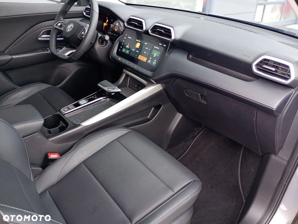 MG ZS 1.5 HEV+ Exclusive - 15