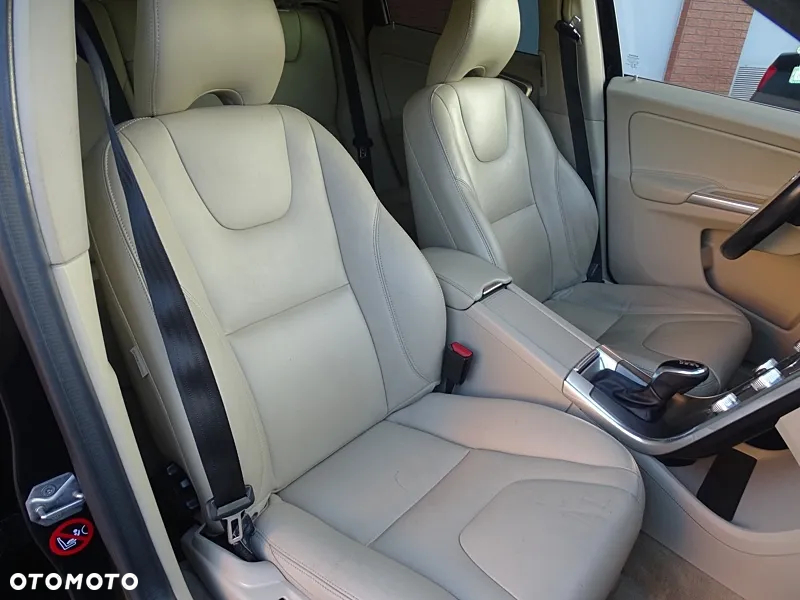 Volvo XC 60 D4 AWD Summum - 19