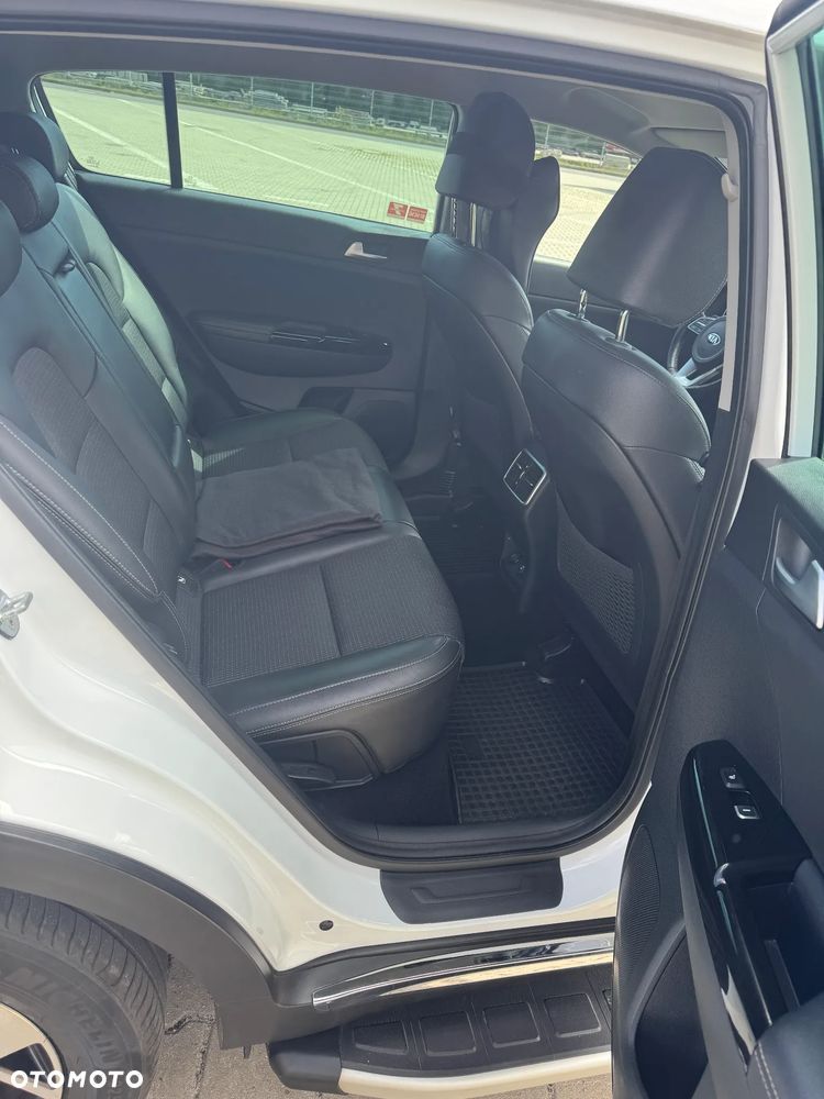 Kia Sportage 1.6 T-GDI Business Line 4WD DCT - 5