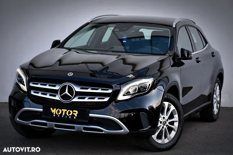 Mercedes-Benz GLA 180 7G-DCT Urban - 1