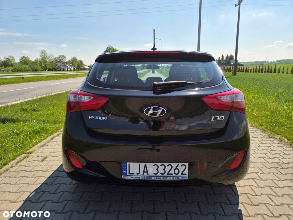 Hyundai i30 blue 1.6 CRDi Classic Navigation - 25