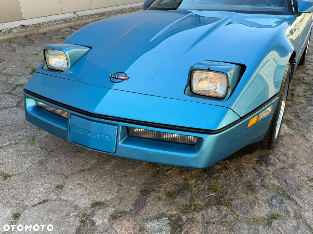 Chevrolet Corvette - 36