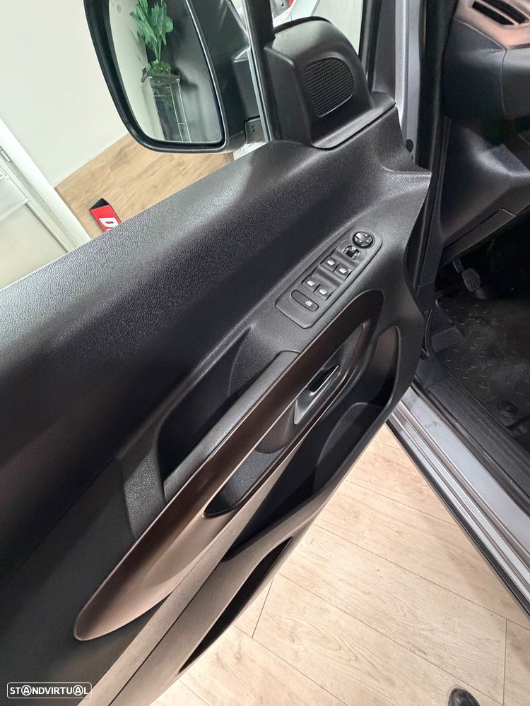Peugeot Rifter 1.2 PureTech GT Line - 15