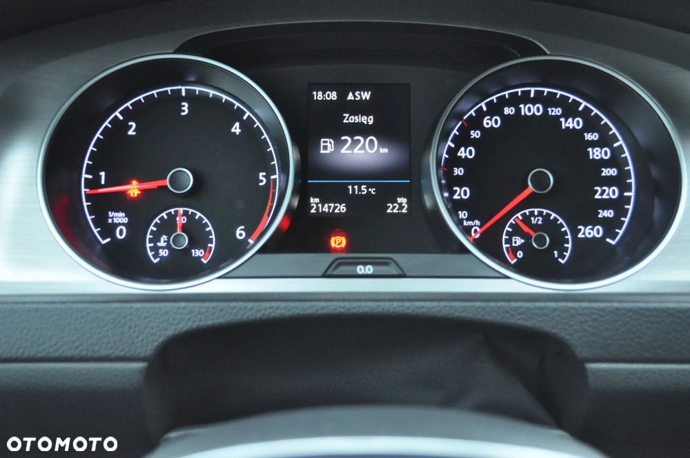 Volkswagen Golf 1.6 TDI BMT Comfortline - 18