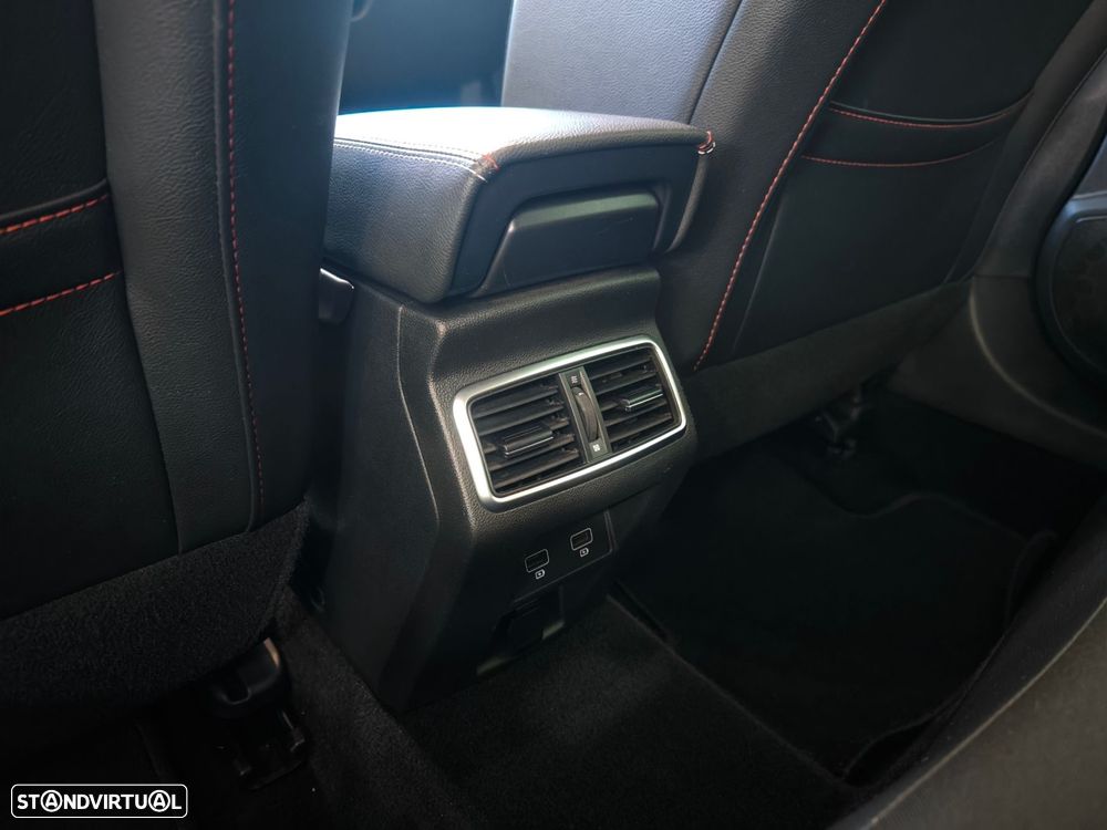 Renault Mégane Sport Tourer 1.5 Blue dCi R.S. Line - 23
