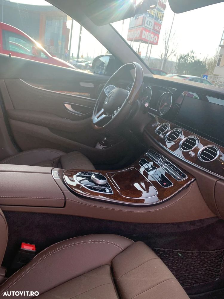 Mercedes-Benz E 300 d Aut. - 7