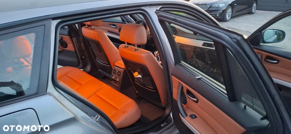 BMW Seria 3 320d Efficient Dynamics Edition Edition Luxury Line Purity - 30