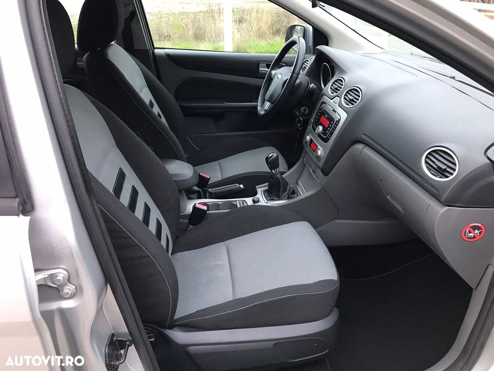 Ford Focus 1.6 TDCI DPF Concept - 12