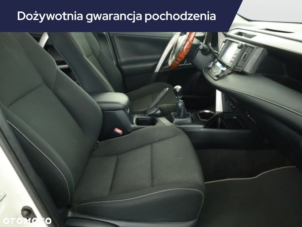 Toyota RAV4 - 9