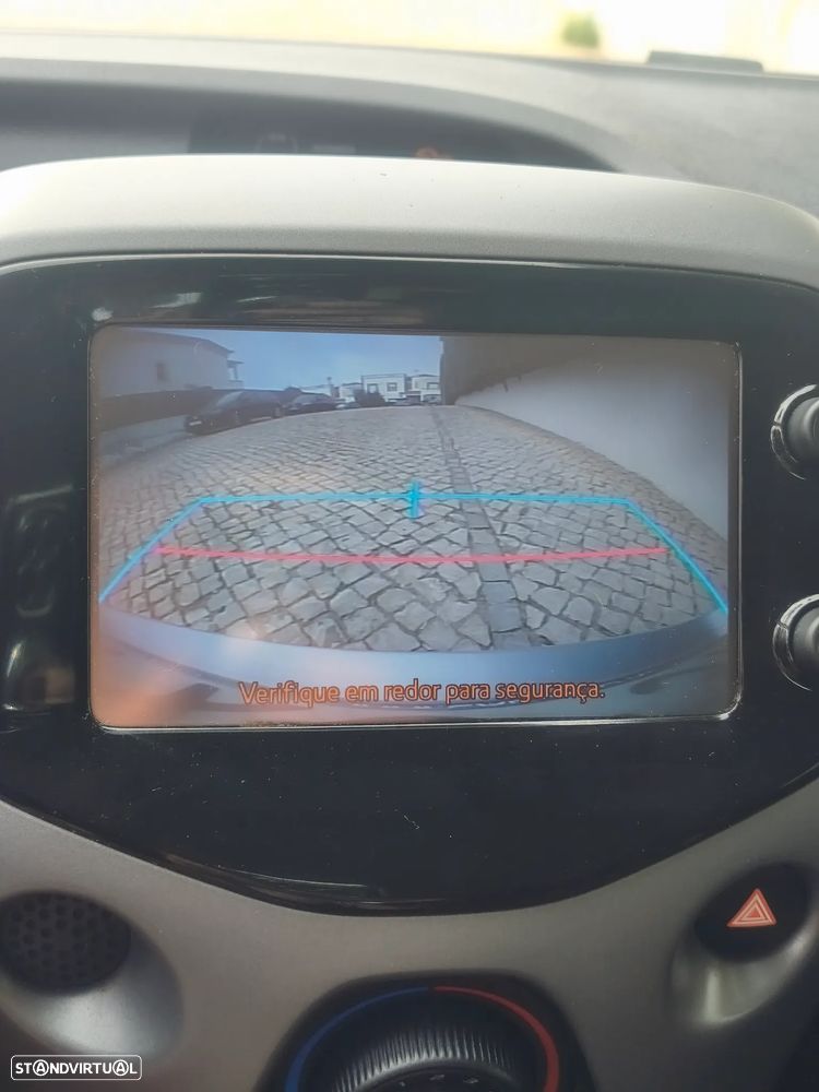 Toyota Aygo 1.0 X-Play - 15