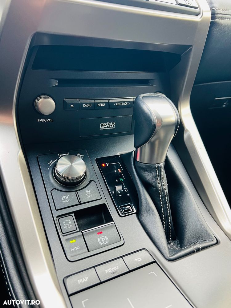 Lexus Seria NX 300h AWD Executive Plus - 14