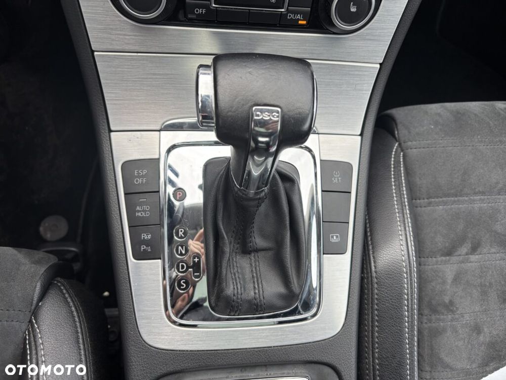 Volkswagen Passat CC 1.8 TSI DSG - 10