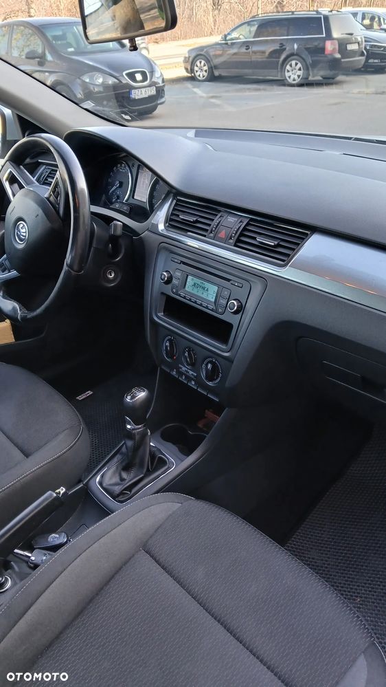Skoda RAPID 1.6 TDI DPF Edition - 28