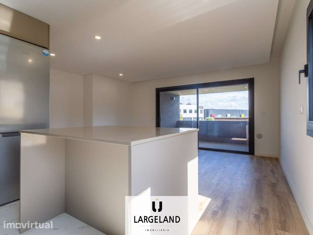 Apartamento T2 - Santa Maria da Feira - Grande imagem: 2/16