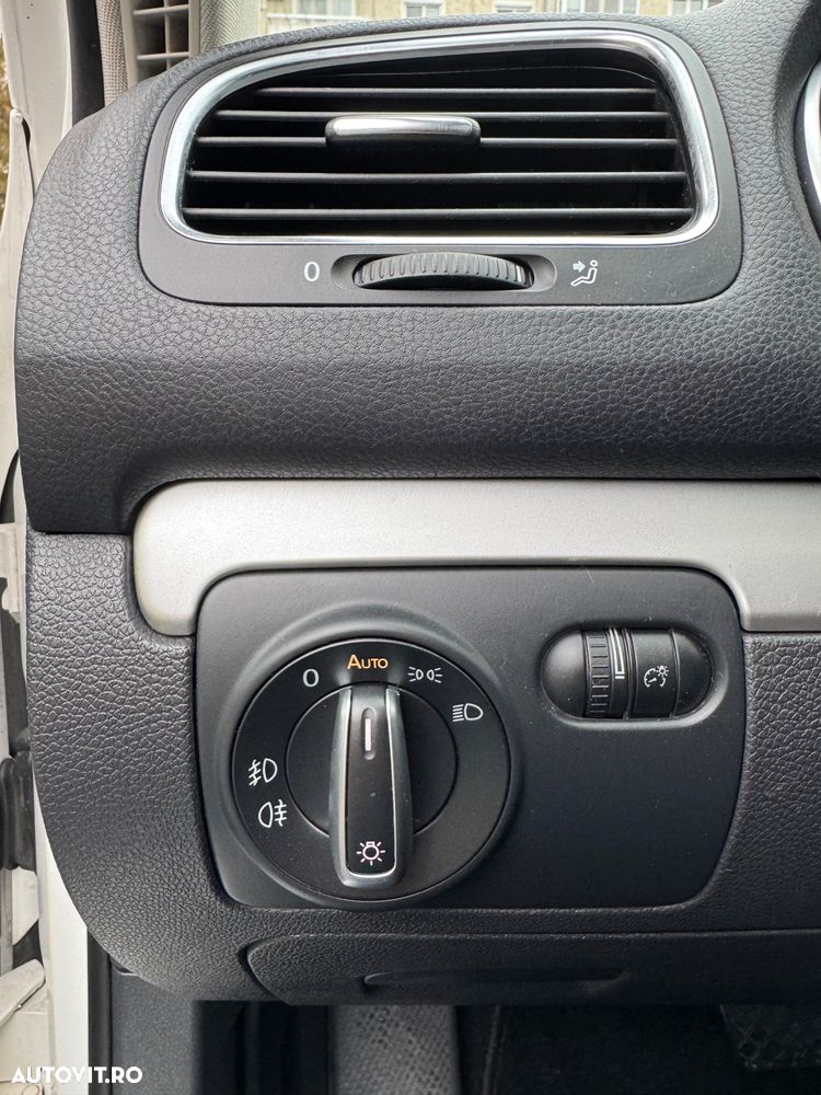 Volkswagen Golf 1.6 TDI BlueMotion Technology DSG Comfortline - 19