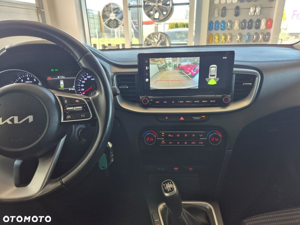 Kia Ceed 1.5 T-GDI M - 15