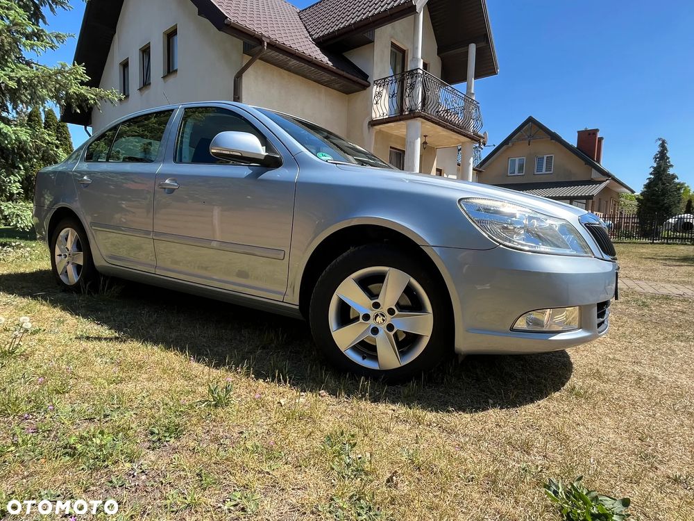 Skoda Octavia 1.6 Ambition - 14