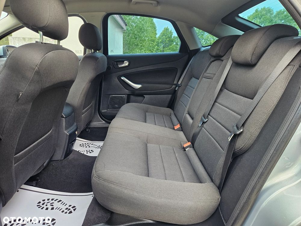 Ford Mondeo 2.0 Viva Titanium - 8