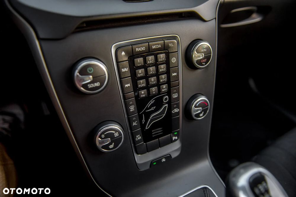 Volvo V40 D2 Drive-E Momentum - 7