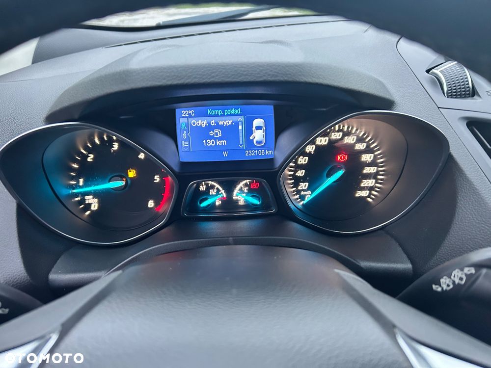 Ford Kuga - 25