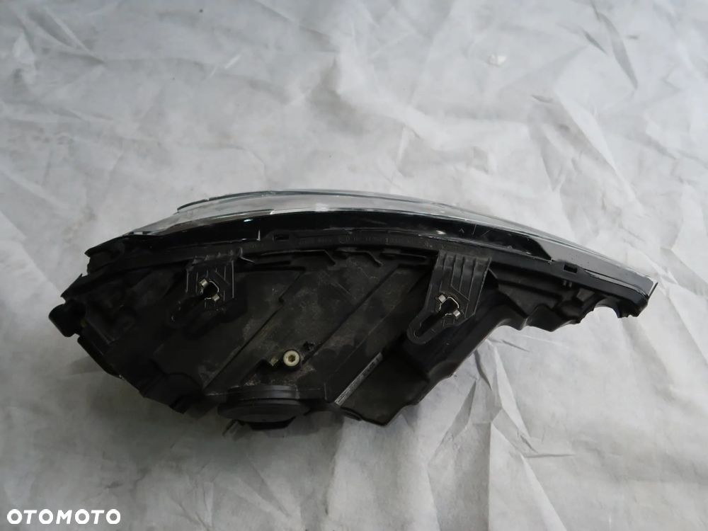 Lampa przednia Audi 82A 941 033D - 3