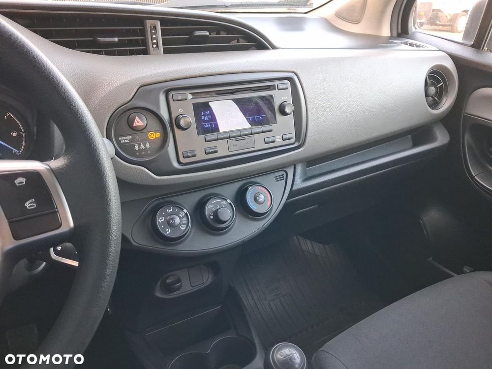 Toyota Yaris - 20