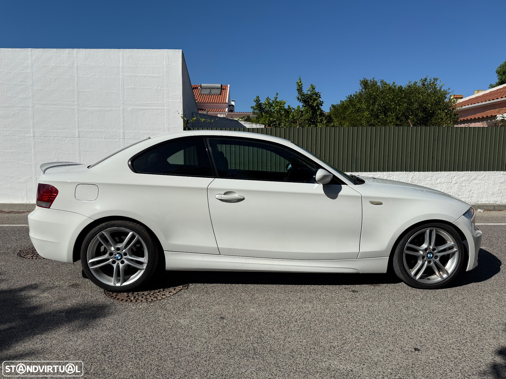 BMW 120 d Coupe Limited Edition Lifestyle c/ M Sport Pack - 5