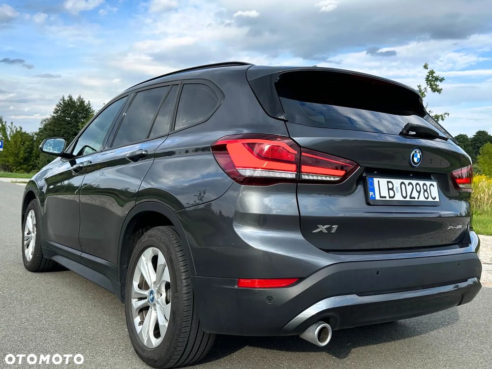 BMW X1 xDrive25e Sport Line - 8