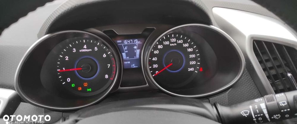 Hyundai Veloster - 25