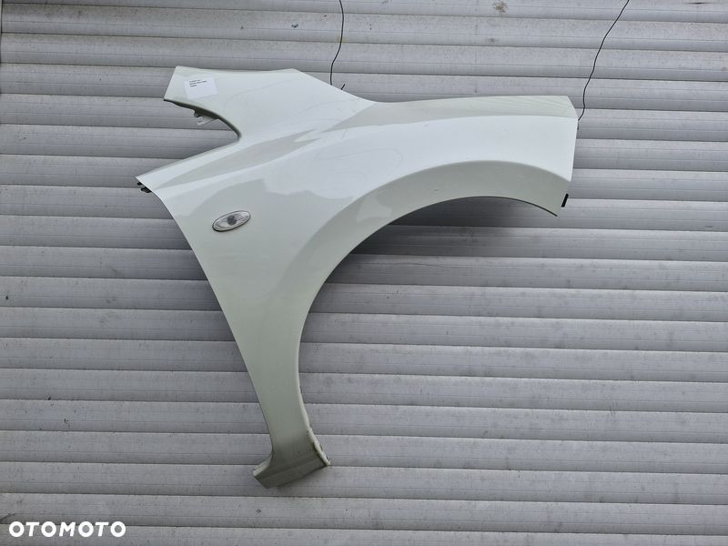 NISSAN LEAF I 1 BŁOTNIK PRAWY PRZÓD PRZEDNI - 1