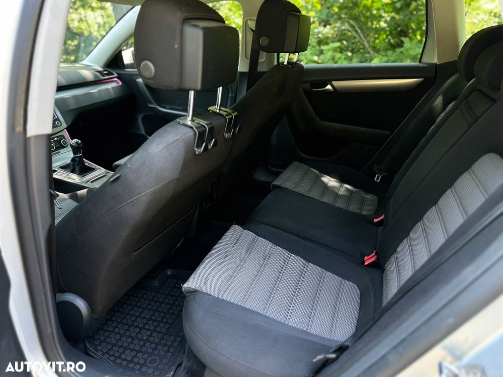 Volkswagen Passat 2.0 TDI 4Motion Individual - 17