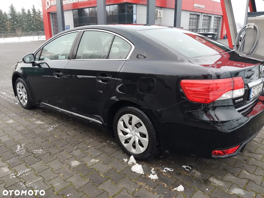 Toyota Avensis 2.0 D-4D Premium - 2