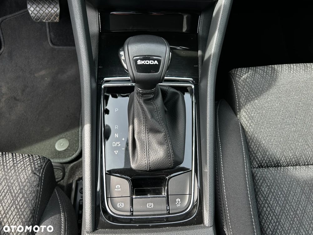 Skoda Karoq 1.5 TSI ACT 4x2 Style DSG - 33