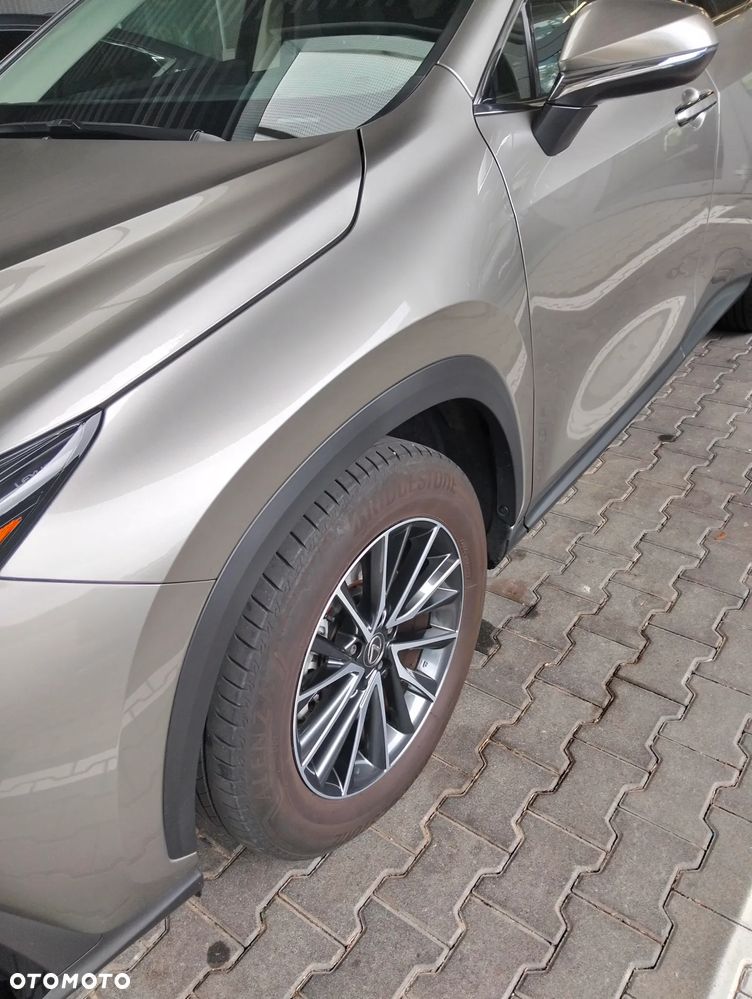 Lexus NX 350h Prestige 2WD - 11