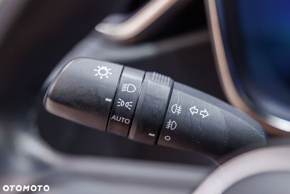 Toyota Corolla 1.8 Hybrid Comfort - 41