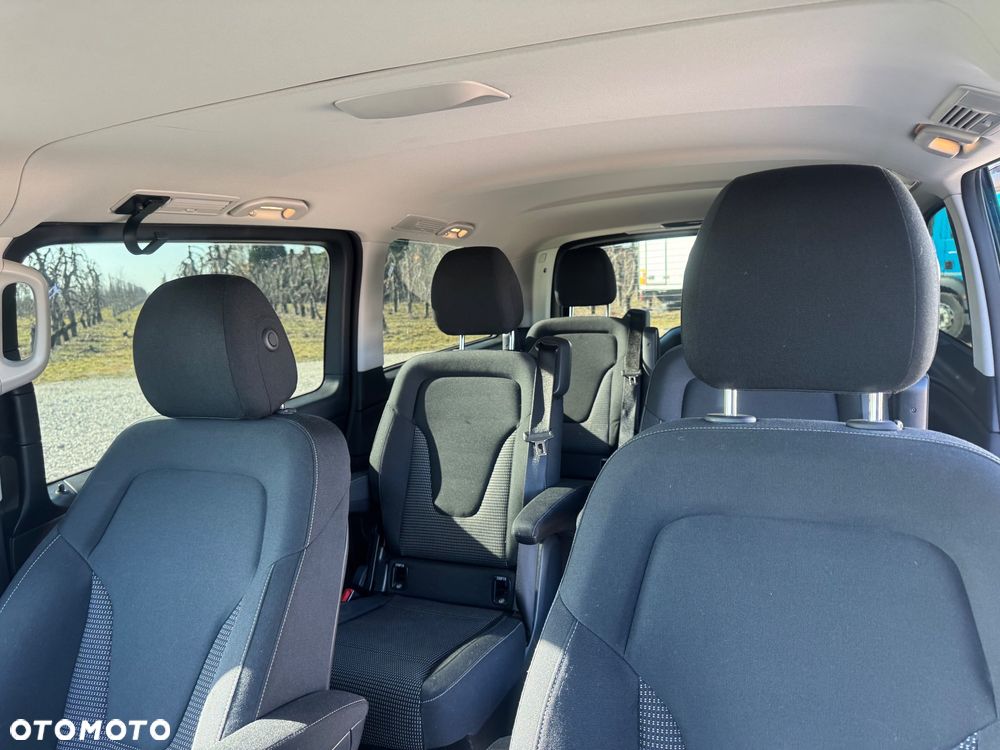 Mercedes-Benz Klasa V 250 d lang 9G-TRONIC Avantgarde Edition 2021 - 13